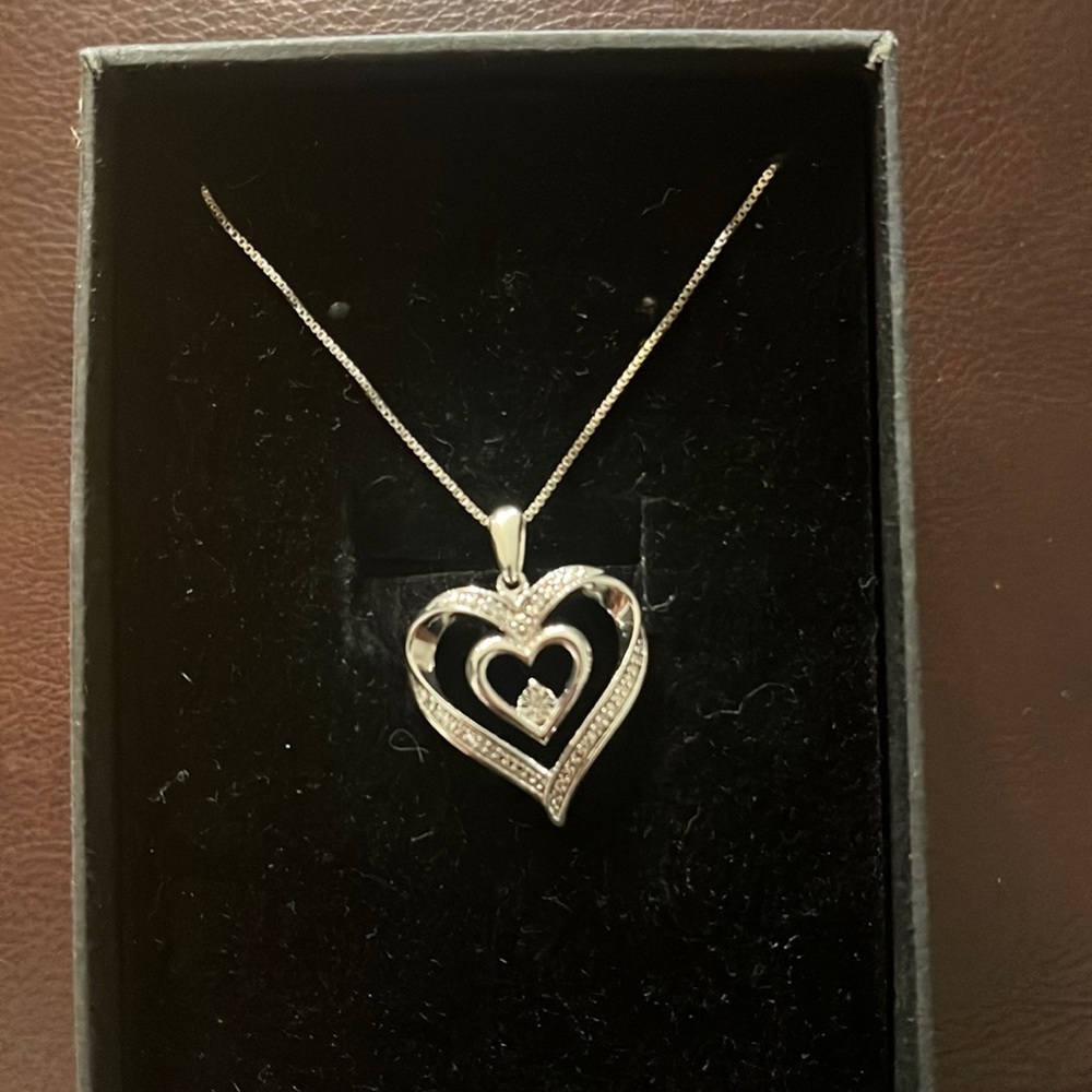 Kay jewelers heart necklace